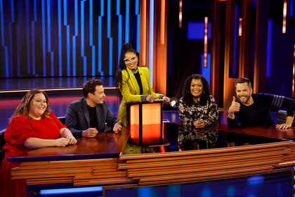 Chrissy Metz, Yvette Nicole Brown, Joel McHale -- Pictured: (l-r) Chrissy Metz, Jimmy Fallon, host Keke Palmer, Yvette Nicole Brown, and Joel McHale on NBC's Password