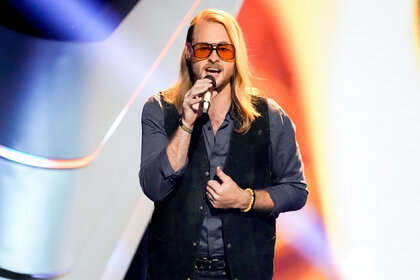 Ross Clayton on The Voice 2301