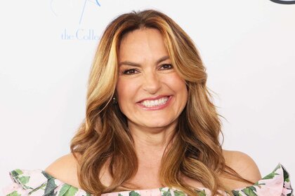 Mariska Hargitay at the 33rd annual Colleagues Spring Luncheon and Oscar De La Renta fashion show.