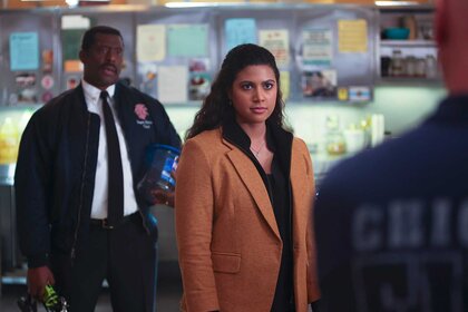 Wallace Boden (Eamonn Walker) and Kylie (Katelynn Shennett) appear in a scene from Chicago Fire.