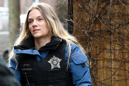 Hailey Upton (Tracy Spiridakos) appears in uniform on Chicago P.D. Episode 1019.