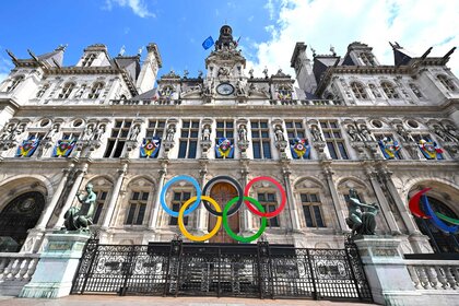 Olympic Rings display in front of the Paris City Hall.