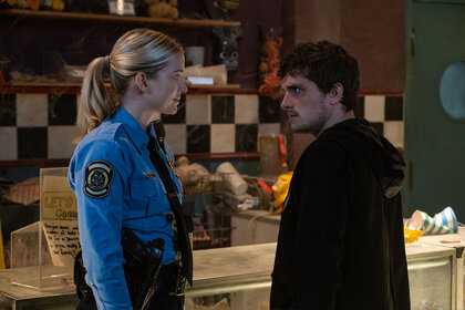 Vanessa Shelly (Elizabeth Lali) and Mike (Josh Hutcherson) face off during a scene