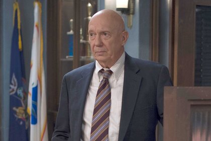 Dann Florek on Law and Order SVU Episode 1502