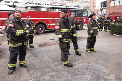 Joe Cruz (Joe Minoso), Tony (Anthony Ferraris), Kelly Severide (Taylor Kinney), Stella Kidd (Miranda Rae Mayo), Christopher Herrmann (David Eigenberg) appear in fire uniform.