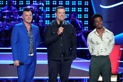 Bryan Olesen, Carson Daly, and Nathan Chester appear in Season 25 Episode 7 of The Voice