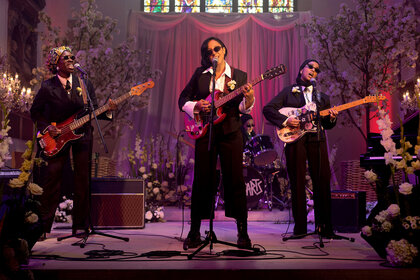 Bisma, Saira, Ayesha, and Amina perform onstage together