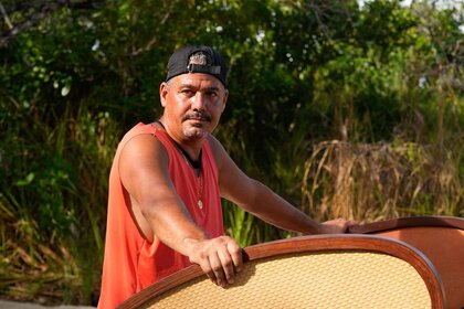 Rob Mariano looks into the distance on Deal or No Deal Island Episode 111.