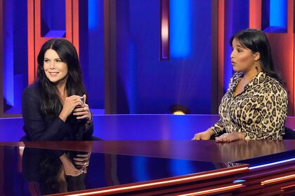 Lauren Graham and a contestant on Password episode 208