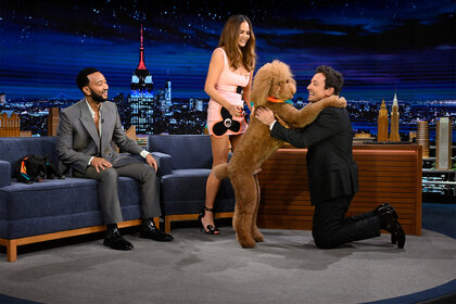 Chrissy Teigen and John Legend on The Tonight Show Starring Jimmy Fallon Episode 1965