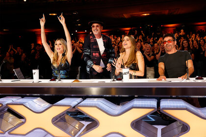 Heidi Klum Howie Mandel Sofia Vergara Simon Cowell react after an act on AGT Episode 1906