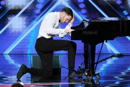 Patrizio Ratto plays the piano on America's Got Talent Season 14 Episode 1