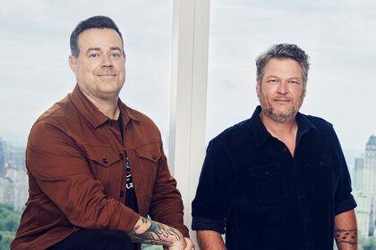 Carson Daly Blake Shelton attend the 2022 NBCUniversal Upfront Events in New York City.