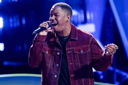 Antonio Ramsey performing on stage on The Voice Season 27, Episode 4.