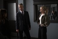 A.D.A Dominick "Sonny" Carisi Jr. (Peter Scanavino) and Sgt. Amanda Rollins (Kelli Giddish) discuss near an investigation room on Law & Order: Special Victims Unit Episode 26009