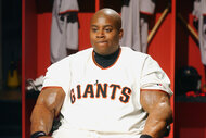 Kenan Thompson dressed as Barry Bonds in a Giants uniform on Saturday Night Live Season 31