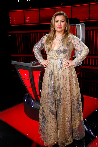 The Voice Kelly Clarkson Fashion 2115