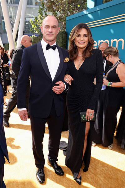 Emmys Red Carpet Mariska Hargitay Chris Meloni