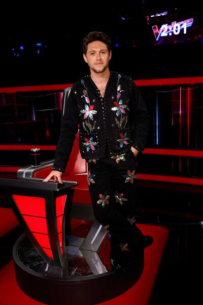 Niall Horan appears on The Voice.