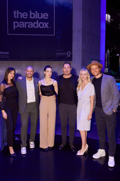 The Cast of Chicago P.D, F.D and Med visit the blue paradox exhibit at Museum of Science and Industry Chicago