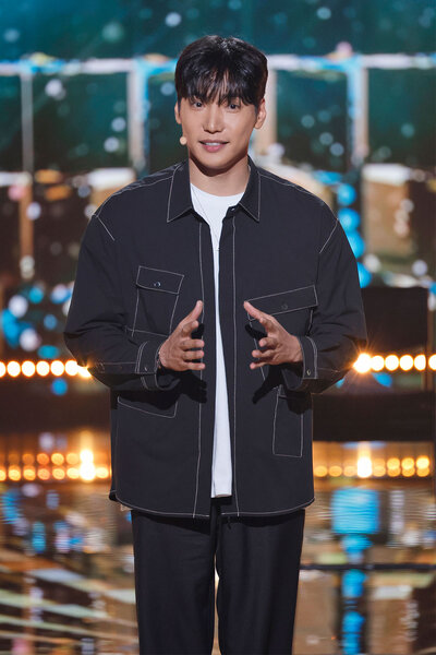 Yu Hojin on stage on AGT: Fantasy League Episode 103