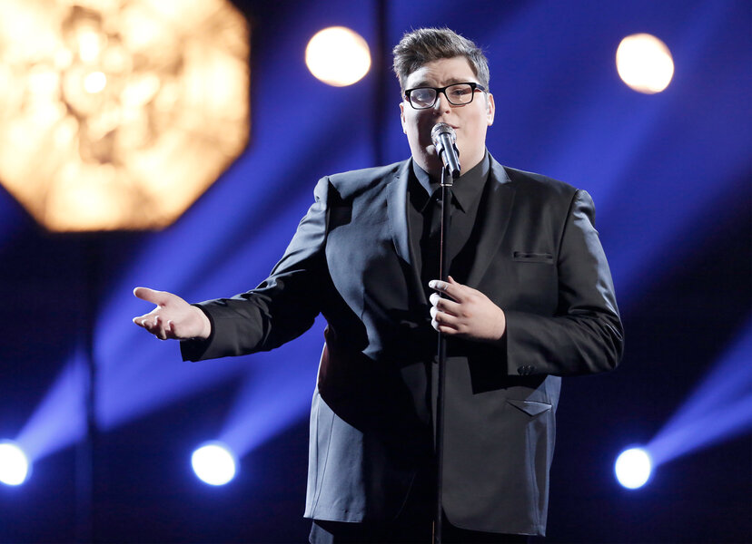 Jordan Smith performs on stage on the voice Episode 918A