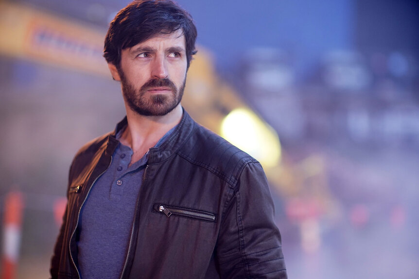 Eoin Macken as Gavin Harris in 'La Brea'