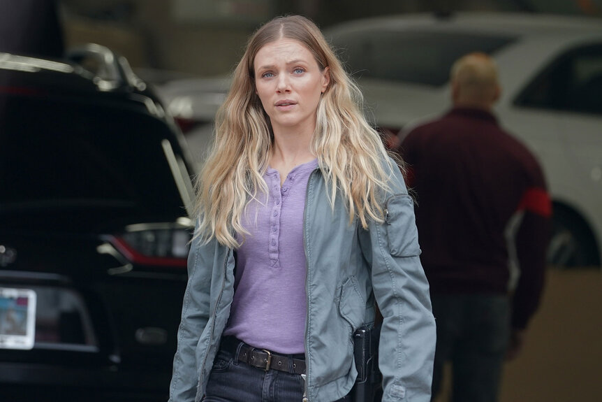 Tracy Spiridakos in Chicago P.D.