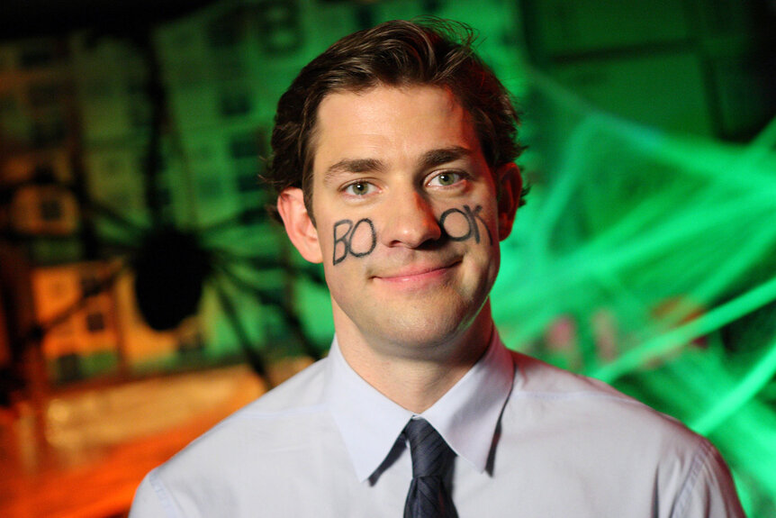 Jim Halpert woth halloween makeup on his face