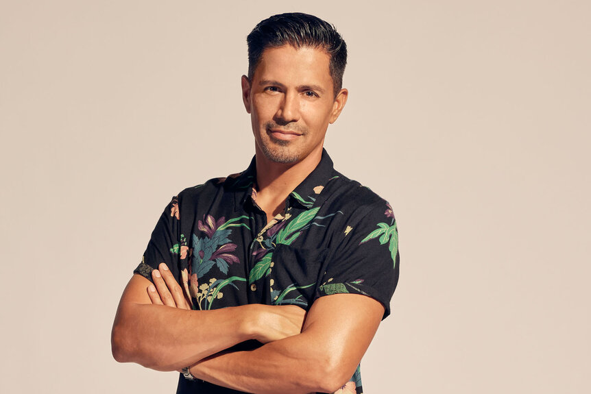 Jay Hernandez in Magnum PI