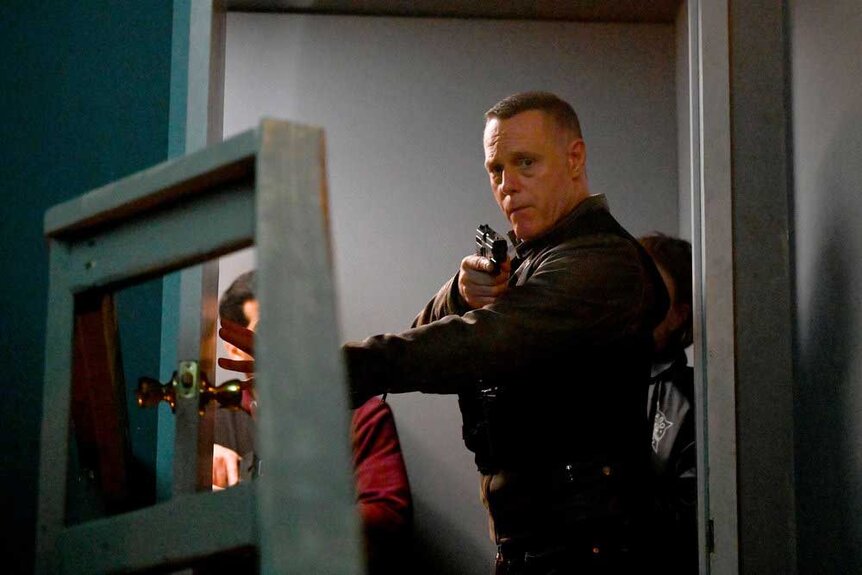 Hank Voight (Jason Beghe) in a scene from Chicago P.D.