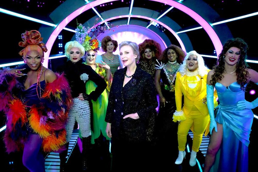 Olivia Lux, Lili Whiteass, WooWoo Monroe, Pickle, Jane Lynch, Kat Sass, Cierra Symone, Gila Moonstar, and Scarlet Envy on The Weakest Link.