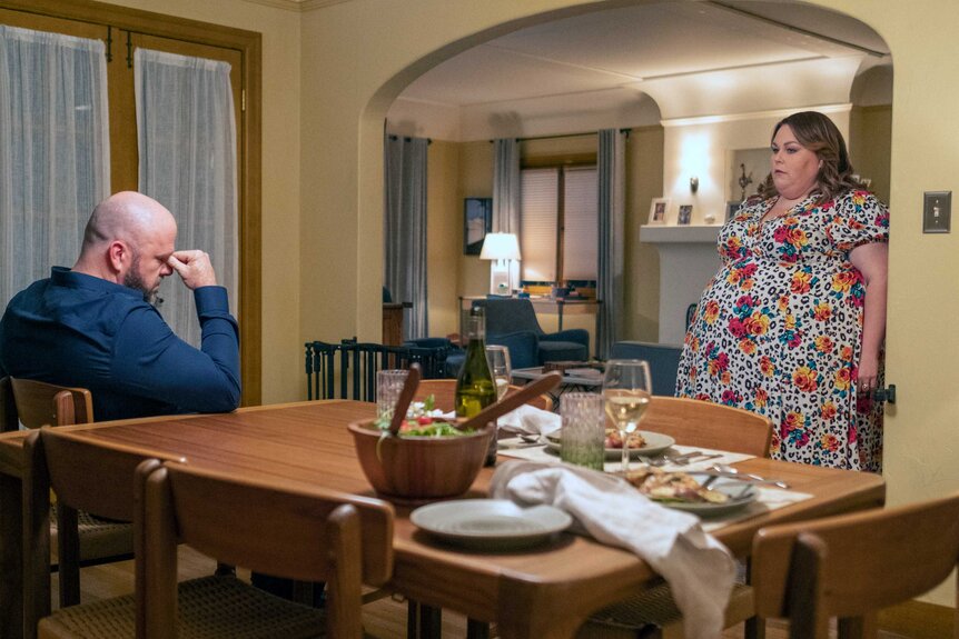 Toby and Kate having a talk at the dinner table.