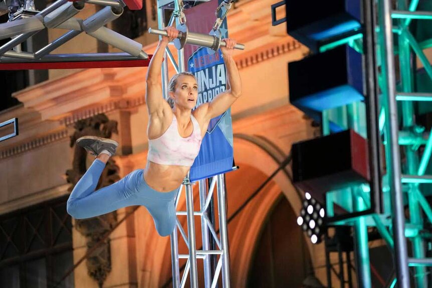 Clarisa Morris competing on American Ninja Warrior.