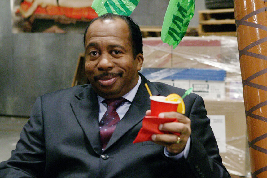 Leslie David Baker in a scene from "The Office"