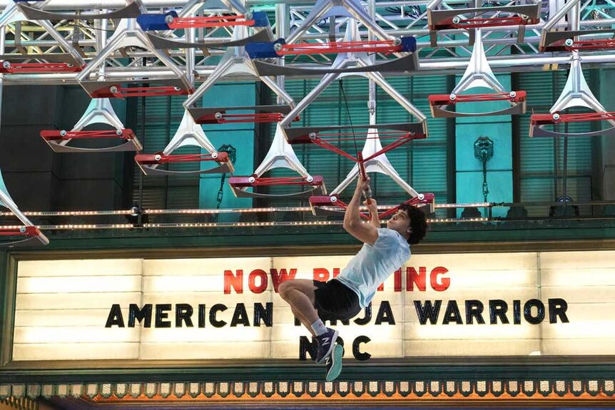 Luke Dillon competing on American Ninja Warrior.