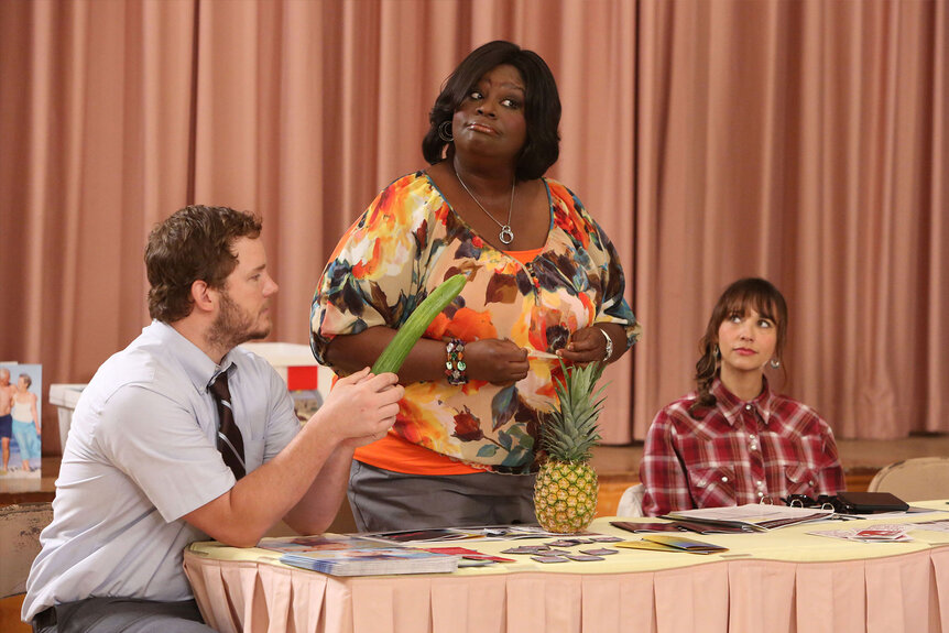 Chris Pratt as Andy, Rashida Jones as Ann Perkins, Retta as Donna Meagle