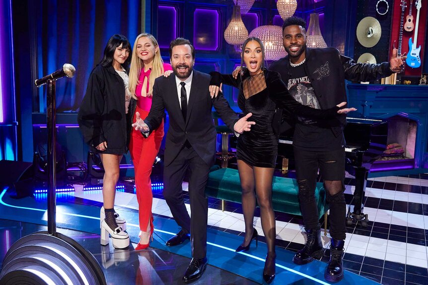 Julia Michaels, Kelsea Ballerini, Jimmy Fallon, Nicole Scherzinger, and Jason Derulo pose together on-stage for That's My Jam.