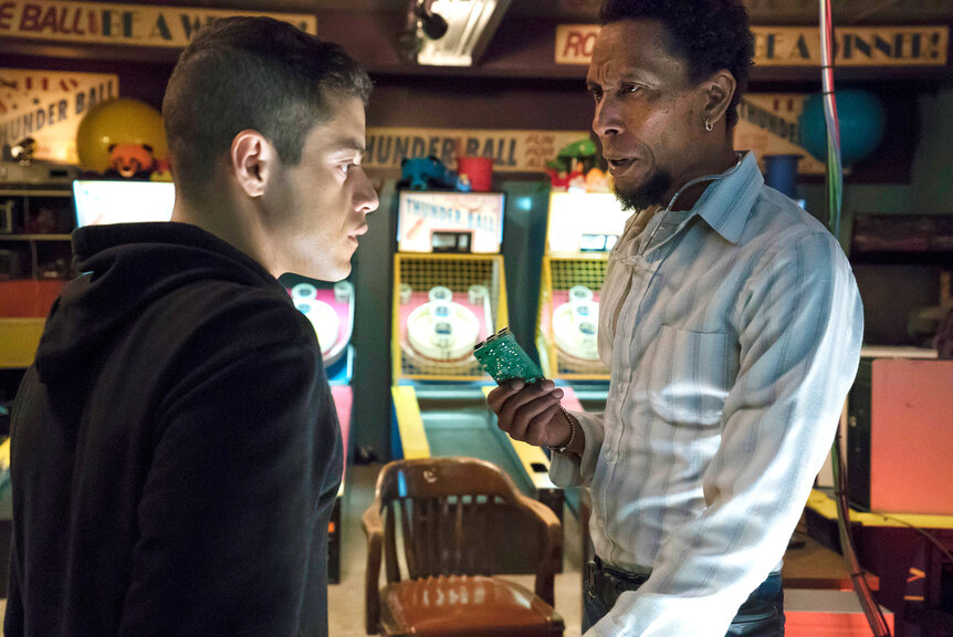 Elliot and Romero appear in a scene from Mr. Robot.