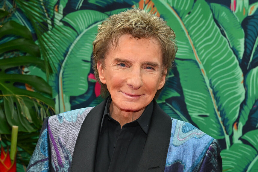 Barry Manilow’s A Very Barry Christmas on NBC: What to Know | NBC Insider