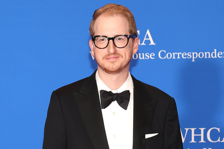 James Austin Johnson on the red carpet for the White House Correspondents dinner