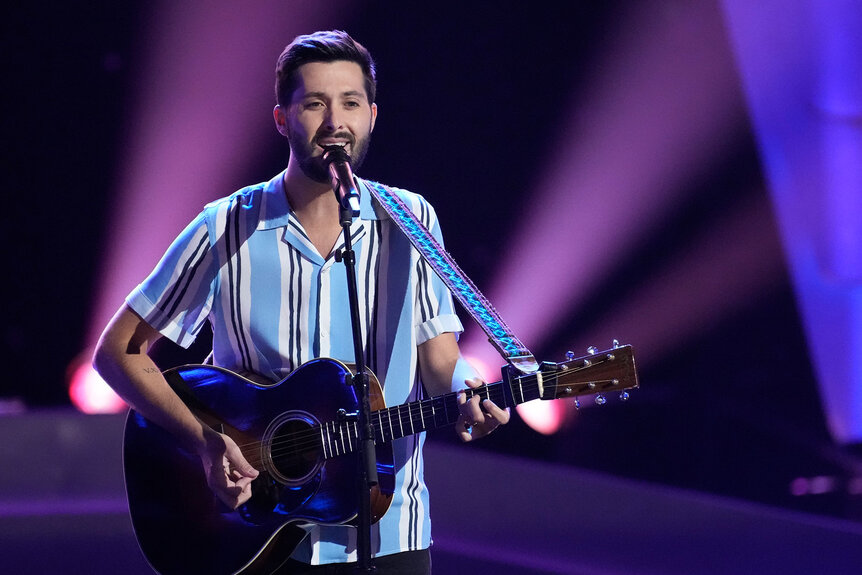 Reid Zingale performs onstage during the Season 24 Episode 3 of The Voice