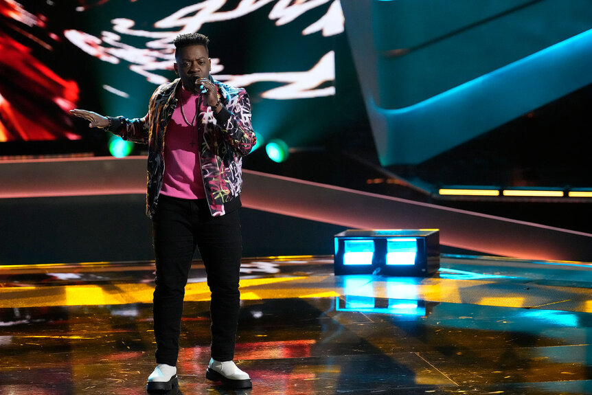 STEE performs onstage during the Season 24 Episode 3 of The Voice