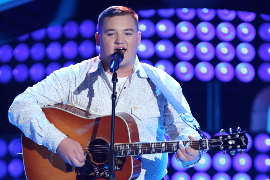 Jake Worthington performs on The Voice Episode 601