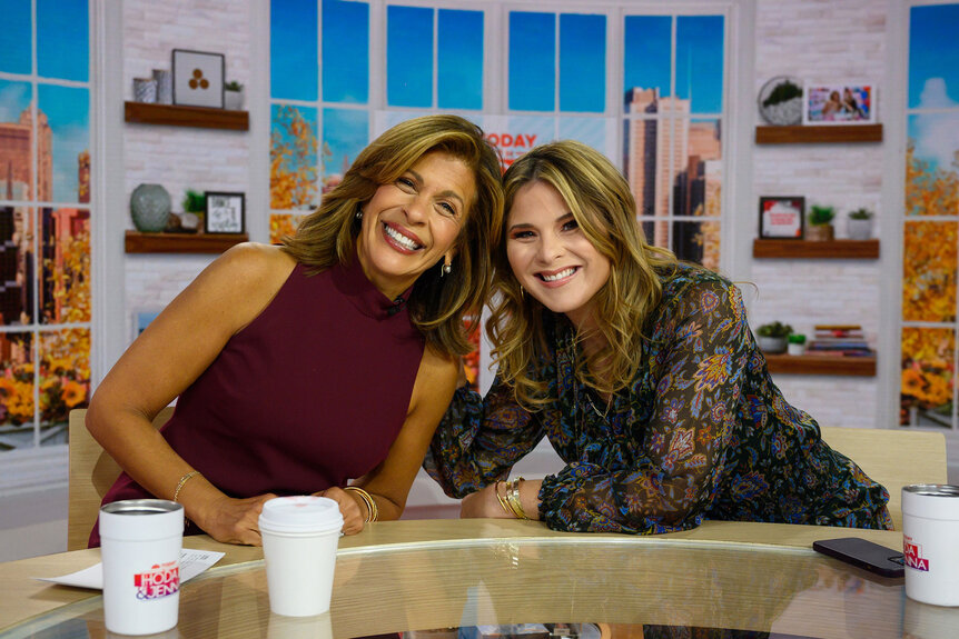 Jenna Bush and Hoda Kotb pose for a photo together