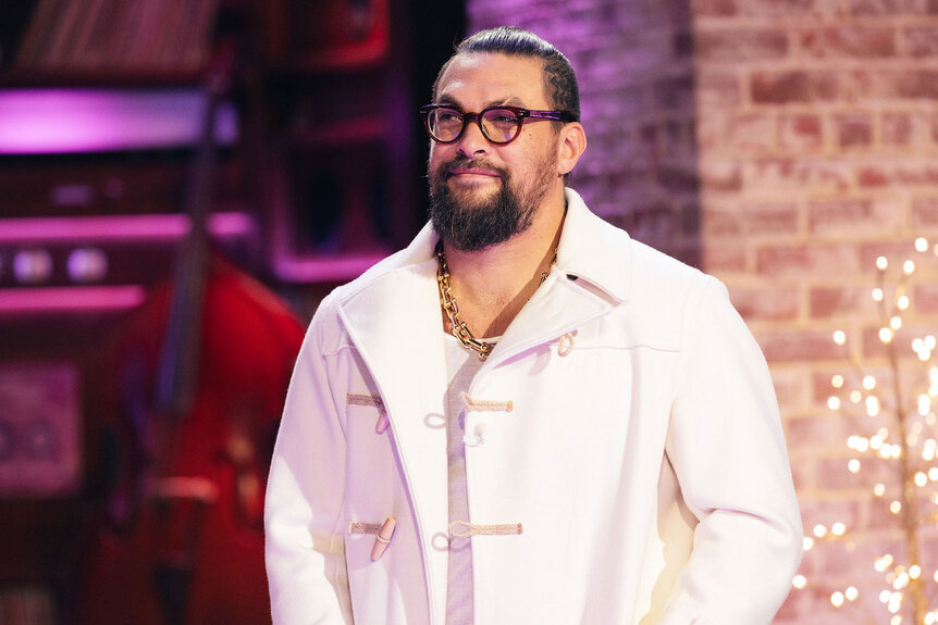 Close up of Jason Momoa on The Kelly Clarkson Show