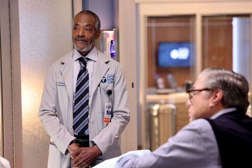 Dr. Dennis Washington (John Earl Jelks) appears in Season 9 Episode 3 of Chicago Med