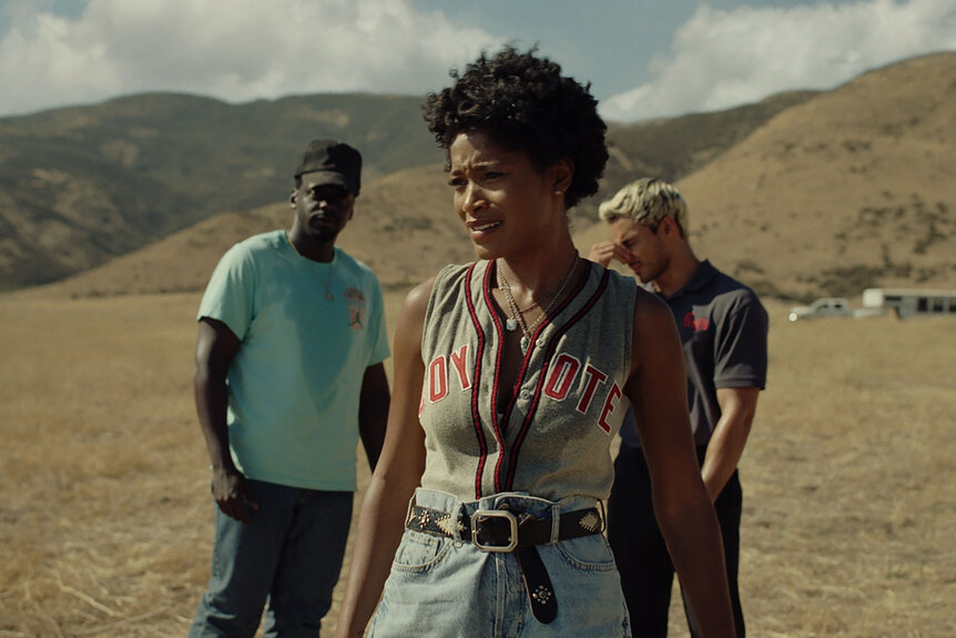 OJ Haywood (Daniel Kaluuya), Emerald Haywood (Keke Palmer) and Angel Torres (Brandon Perea) in Nope