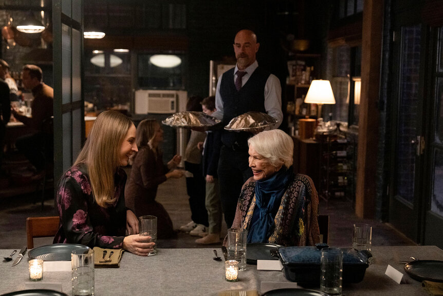 Kathleen Stabler (Allison Siko), Detective Elliot Stabler (Christopher Meloni), and Bernadette Stabler (Ellen Burstyn) appear in Season 4 Episode 4 of Law & Order: Organized Crime