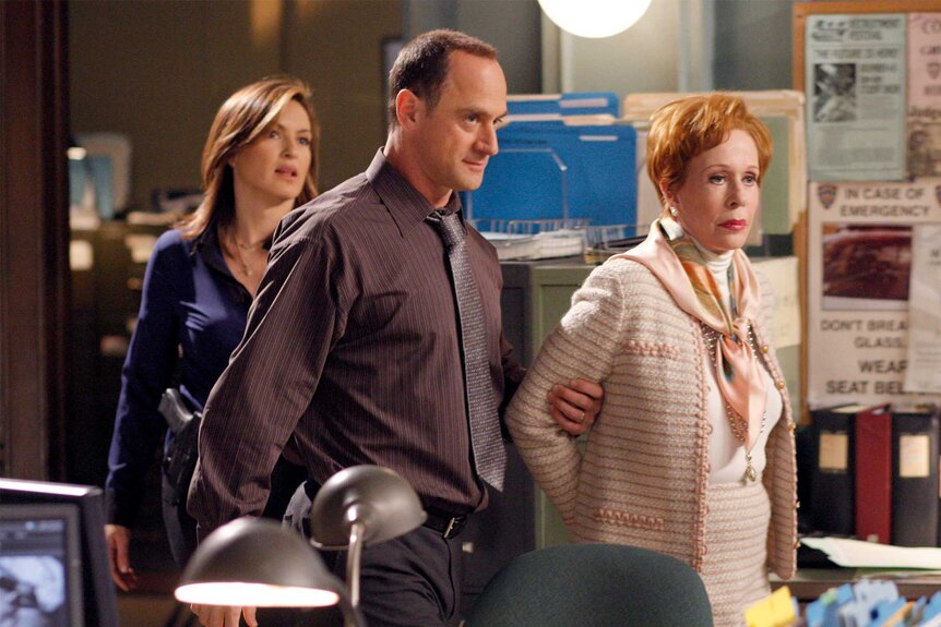 Olivia Benson and Elliot Stabler on Law And Order: SVU Episode 1016